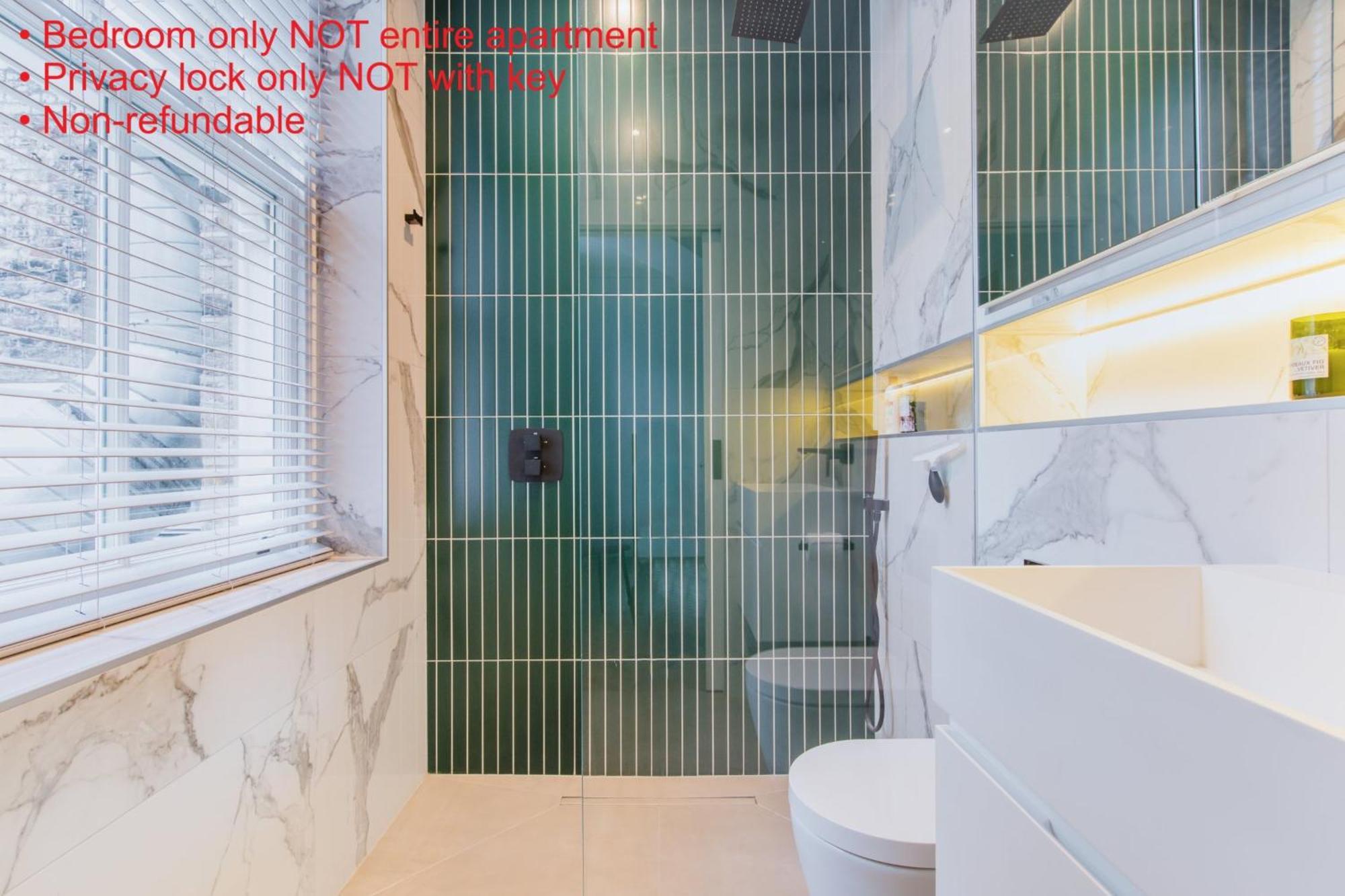Modern Apartment & Rooms At Charing Cross 런던 외부 사진